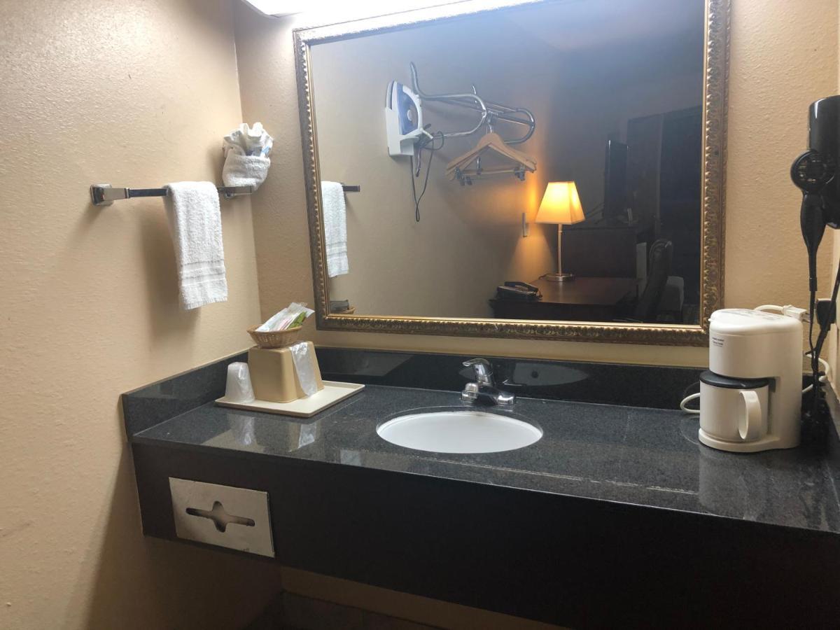 Hotel Executive 2*